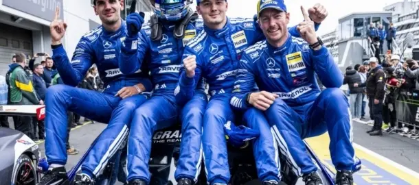 Történelmi összetett győzelem a RAVENOL Racing Team számára az ADAC RAVENOL 24h Nürburgringen