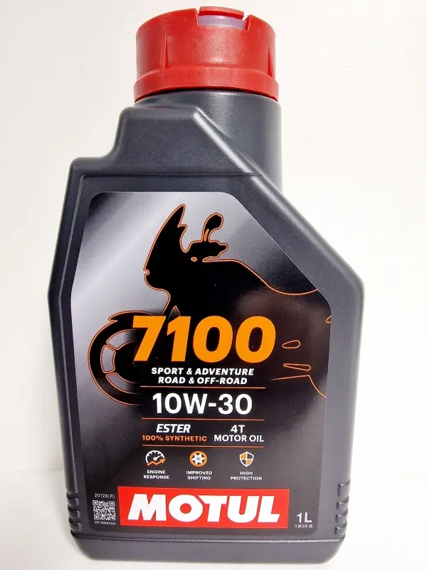 MOTUL 7100 4T   10W30 1L